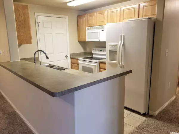 Sandy, UT 84070,165 W ALBION VILLAGE WAY S #306