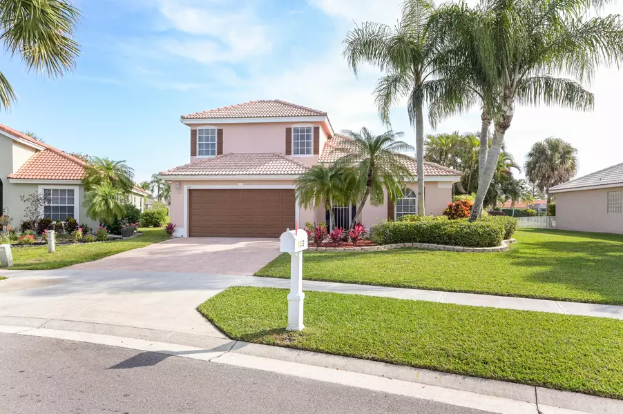 132 Derby LN, Royal Palm Beach, FL 33411