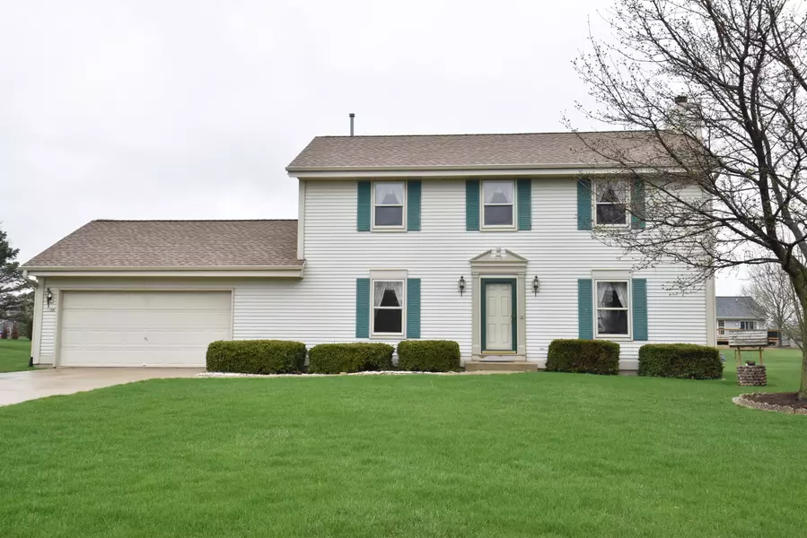 28836 Golden Cir, Waterford, WI 53185