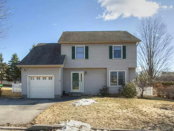 8 Derby CIR, South Burlington, VT 05403