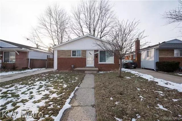 32003 Saint Margaret ST, St. Clair Shores, MI 48082