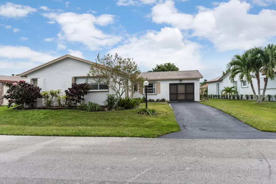 7337 Pine Park DR, Lake Worth, FL 33467