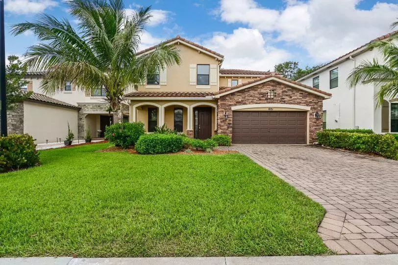 8881 Willow Cove LN, Lake Worth, FL 33467