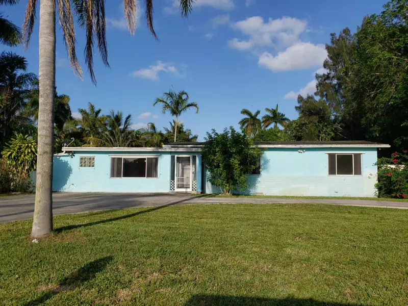 45 Dayton RD, Lake Worth, FL 33467