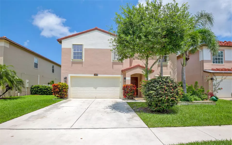 6698 Rainwood Cove LN, Lake Worth, FL 33463