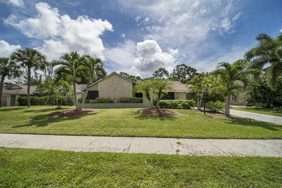 5562 Adair WAY, Lake Worth, FL 33467