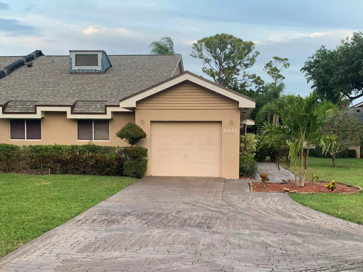 Lake Worth, FL 33467,6845 Fountains CIR