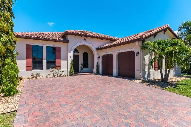 Lake Worth, FL 33463,7019 Merganser CT