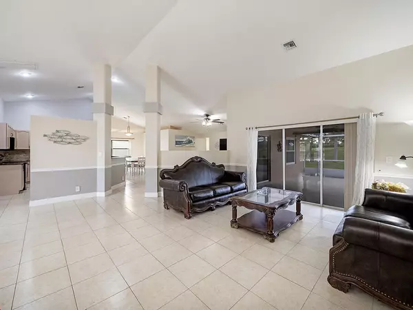 Lake Worth, FL 33463,5959 Wedgewood Village CIR