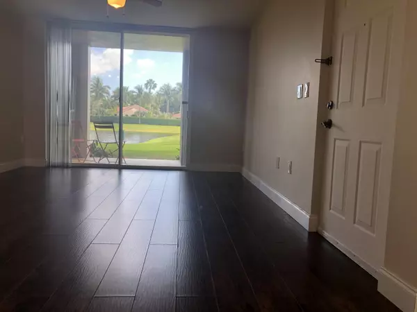 Lake Worth, FL 33463,7840 Sonoma Springs CIR 108