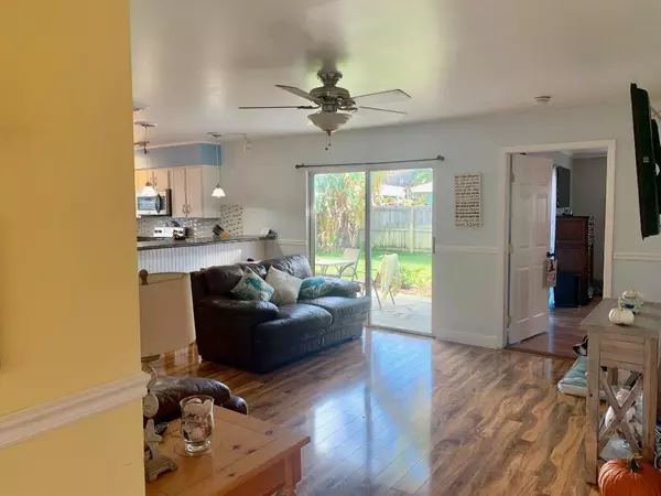 Tequesta, FL 33469,4242 Mark ST