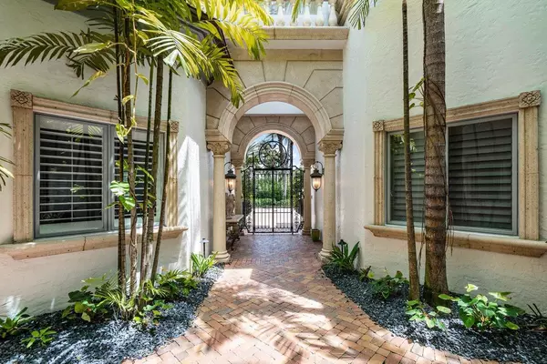 Boca Raton, FL 33432,313 Mizner Lake Estates DR