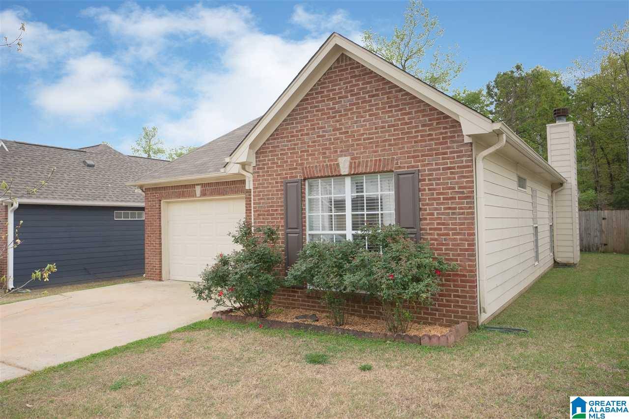 Calera, AL 35040,215 CARRINGTON LANE