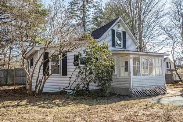 64 Summer ST, Charlestown, NH 03603