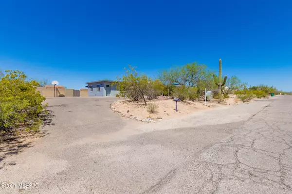 6721 N Pomona Road, Tucson, AZ 85704