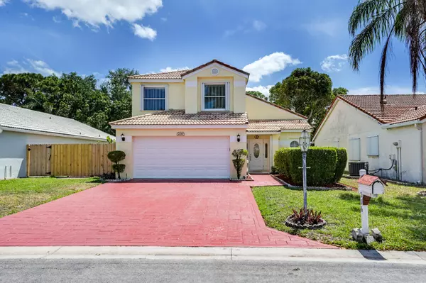 Greenacres, FL 33463,206 Wedgewood CIR