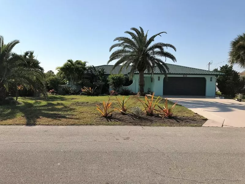 253 Marina DR, Hutchinson Island, FL 34949