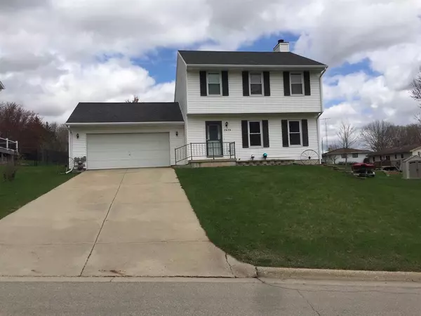 2636 3rd Ave, Monroe, WI 53566