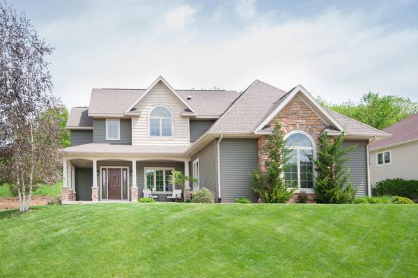 2475 Spring Hill Way, Onalaska, WI 54650