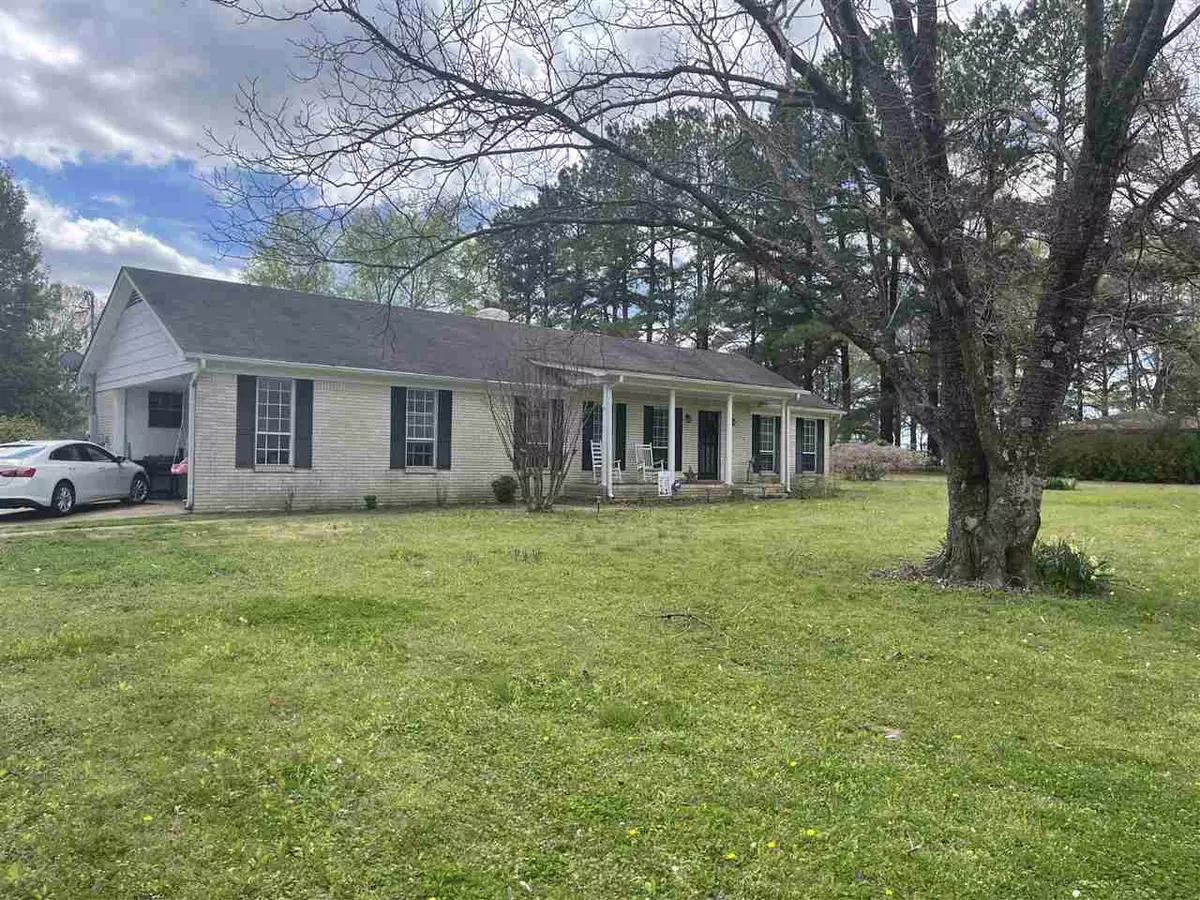 Unincorporated, TN 38060,1120 SELLERS DR