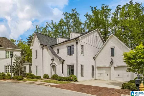 Mountain Brook, AL 35223,3766 VILLAGE LANE