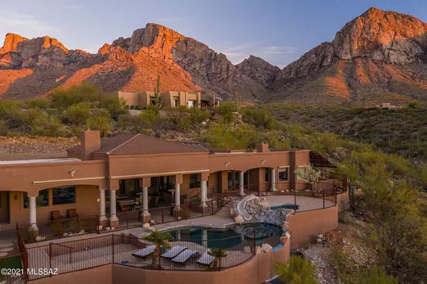 10201 N Cliff Dweller Place, Oro Valley, AZ 85737