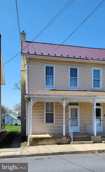 315 S BROAD ST, Myerstown, PA 17067