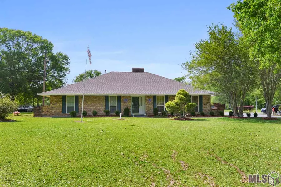 8818 PETTIT RD, Baker, LA 70714