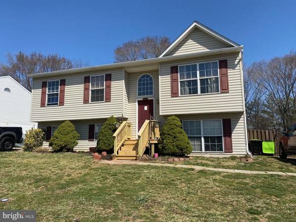 112 HAMPTON CT, Winchester, VA 22601