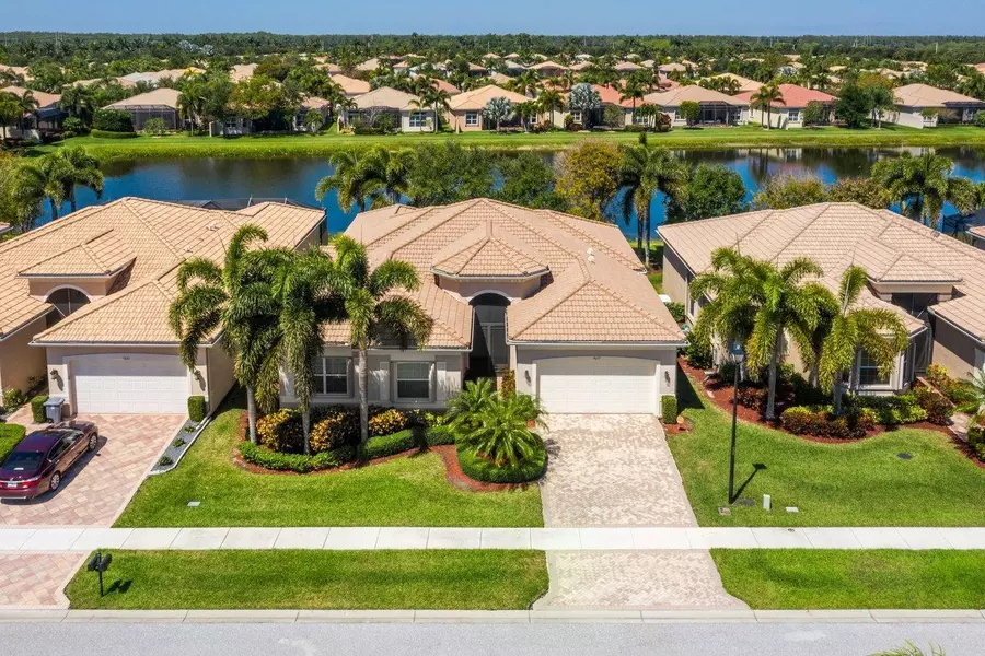 9657 Dovetree Isle DR, Boynton Beach, FL 33473