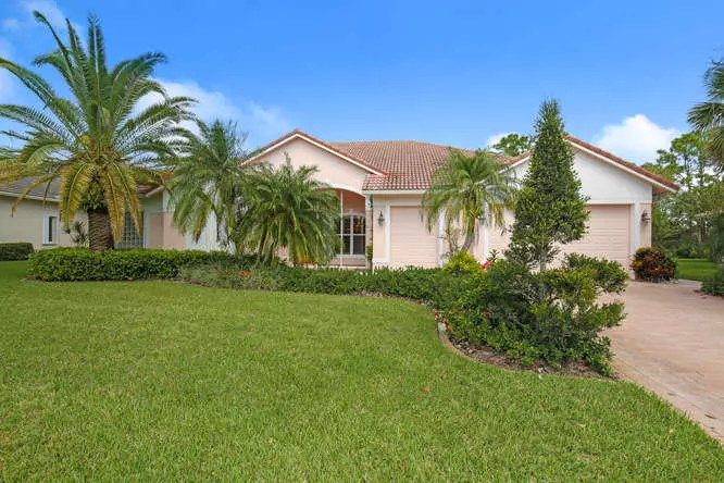 5201 SE Lost Lake WAY, Hobe Sound, FL 33455