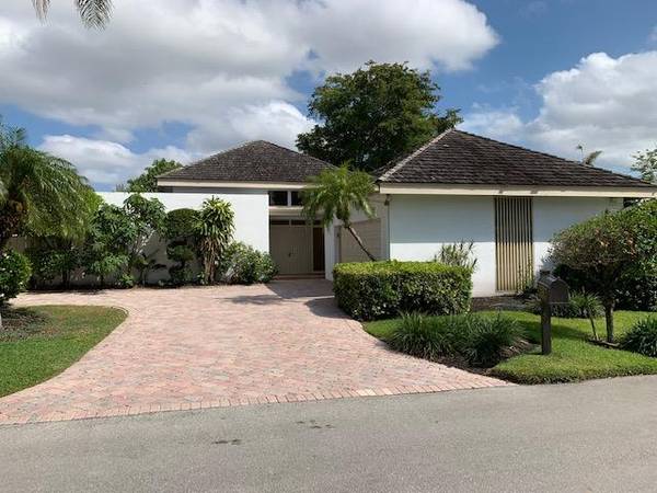 20576 Linksview CIR, Boca Raton, FL 33434