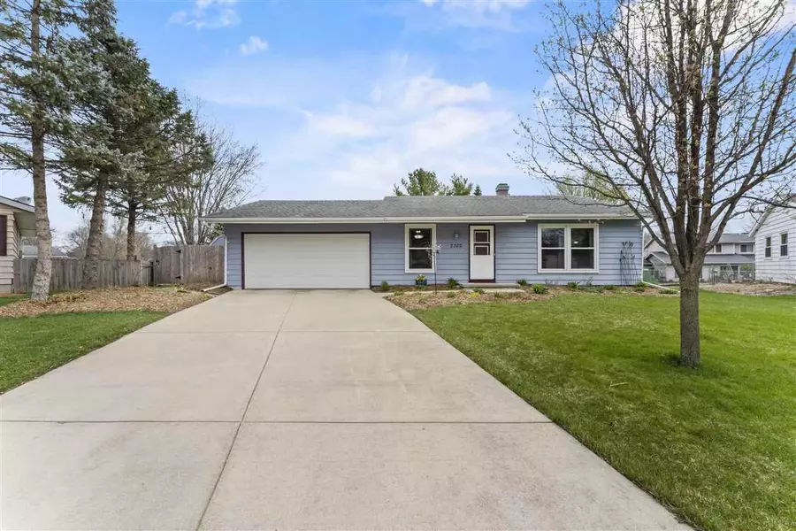 2305 Waltham Rd, Madison, WI 53711