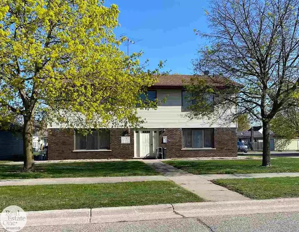 Marine City, MI 48039,310 Cottrell