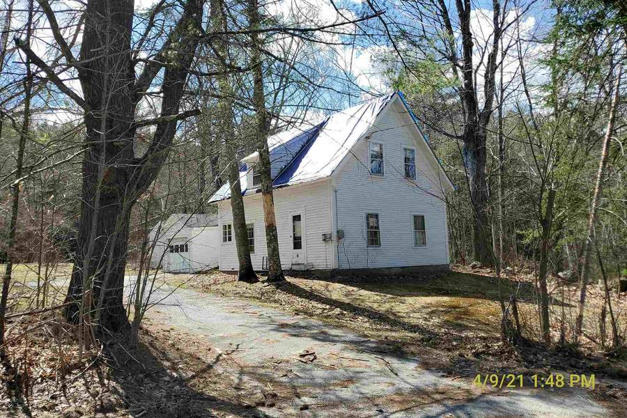 55 Water ST, Bradford, NH 03221