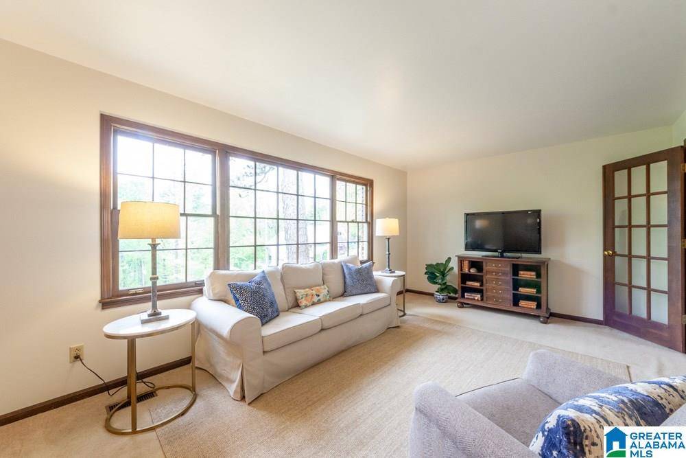 Vestavia Hills, AL 35226,2667 HACKWOOD PLACE
