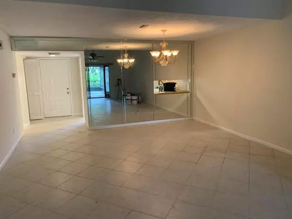 Fort Lauderdale, FL 33309,2908 NW 67th CT