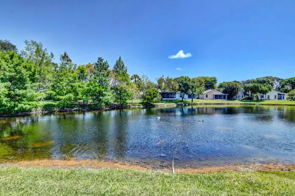 Lake Worth, FL 33463,164 Egret CIR