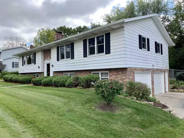 2705 Post Rd, Madison, WI 53713