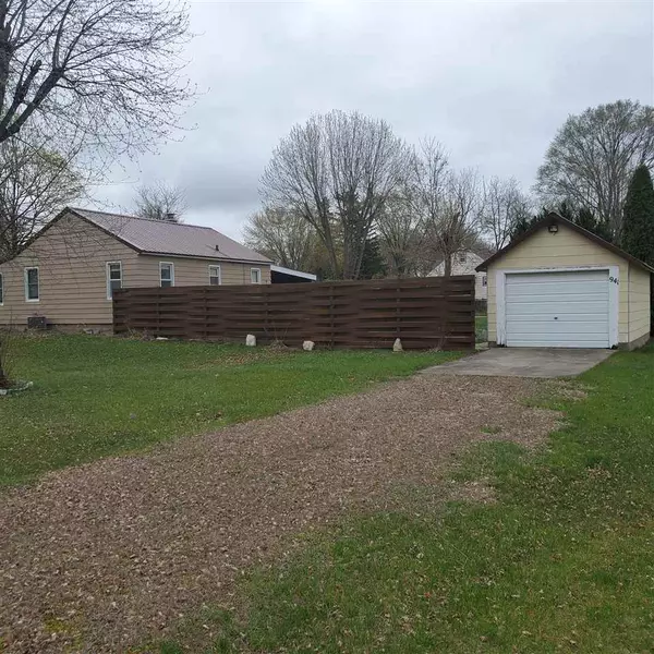 Prairie Du Chien, WI 53821,941 S 5th St