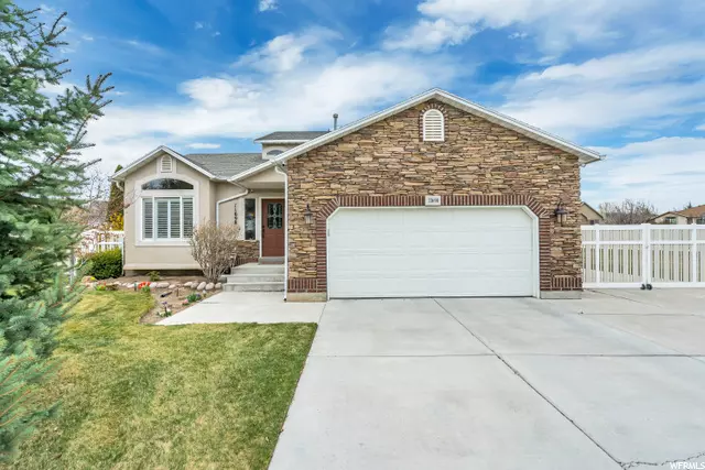 South Jordan, UT 84009,11698 S SUNNY STONE DR W