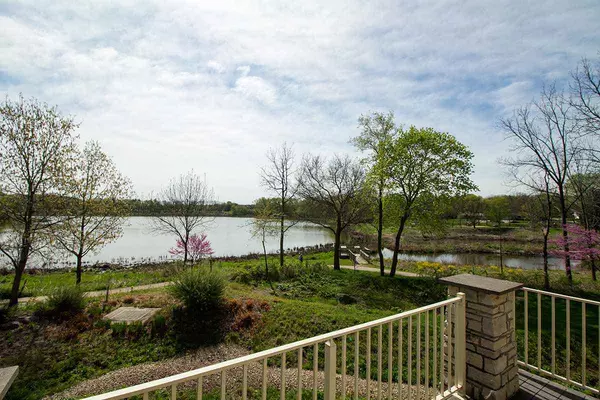 Middleton, WI 53562,1611 Pond View Ct