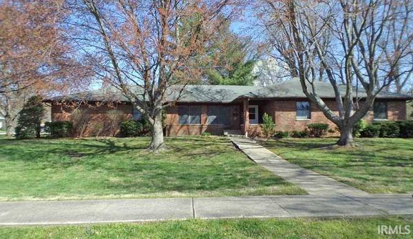 628 W 7th Street,  Bicknell,  IN 47512