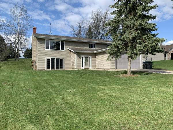 W4125 Garnett Rd, Eden, WI 53019