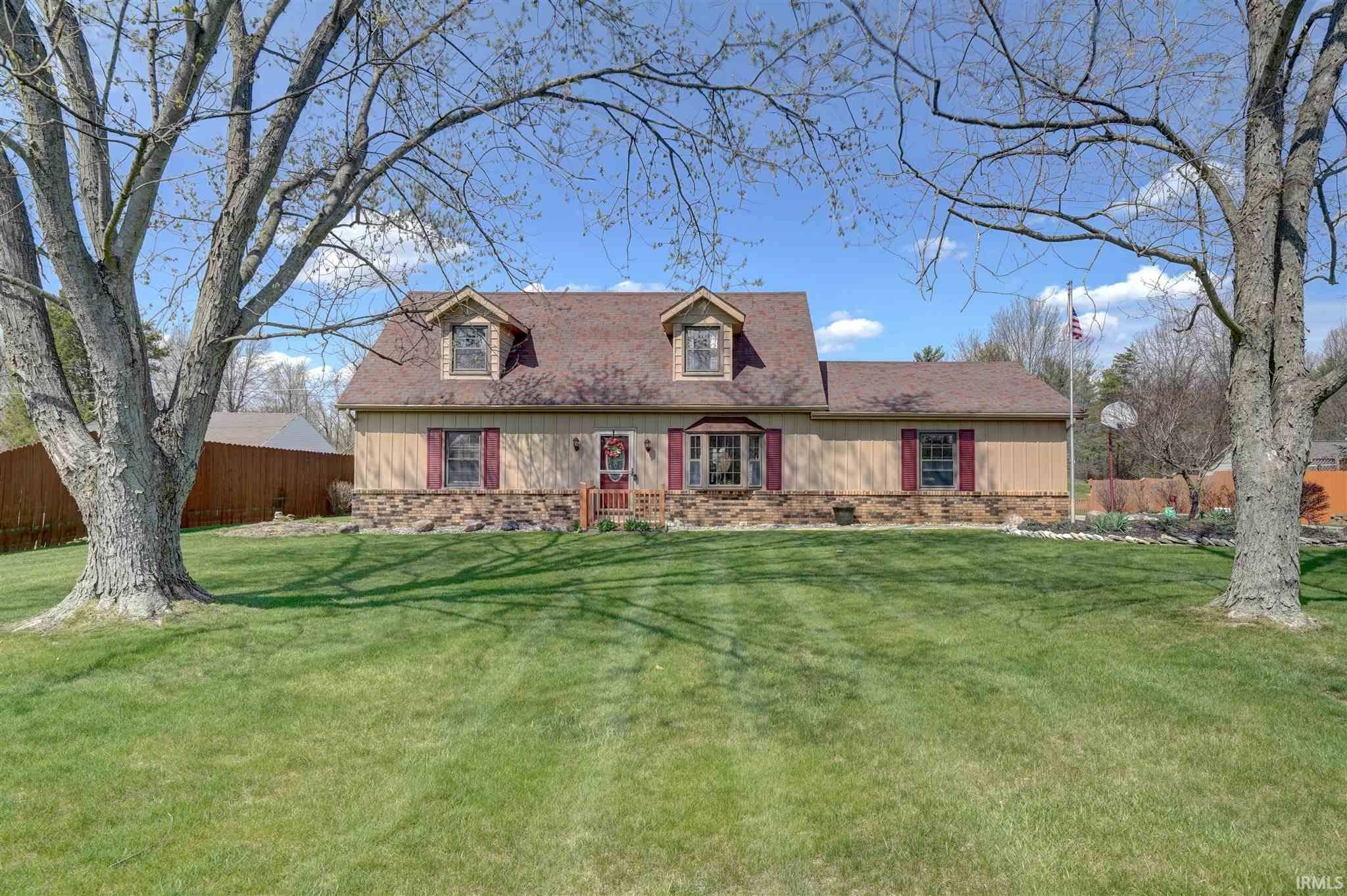 2040 W Dupont Road, Fort Wayne, IN 46818
