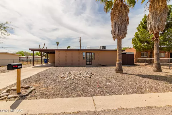 8310 E Louise Drive, Tucson, AZ 85730