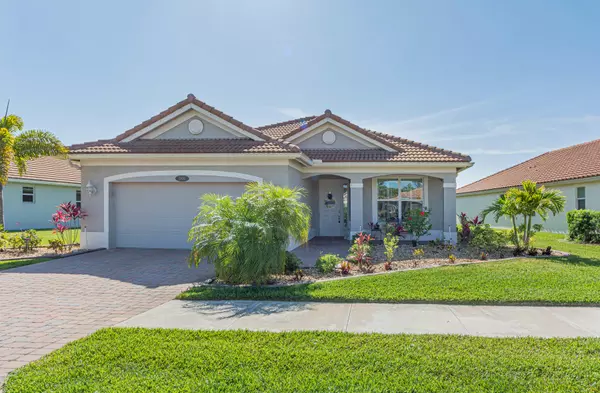 1816 SW Berkshire CIR, Vero Beach, FL 32968