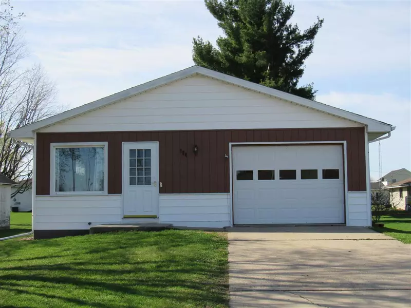 104 12th St, Brodhead, WI 53520