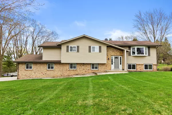 Germantown, WI 53076,W218N14230 Hilltop Ct