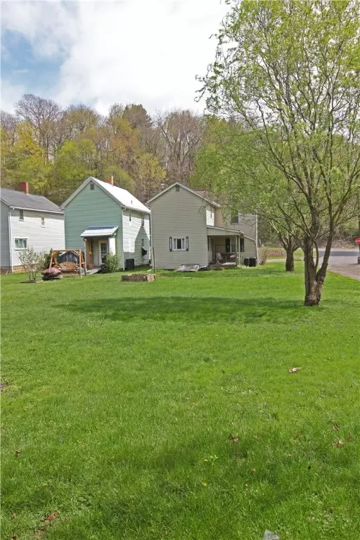 North Apollo, PA 15673,1221 Pegtown Ave